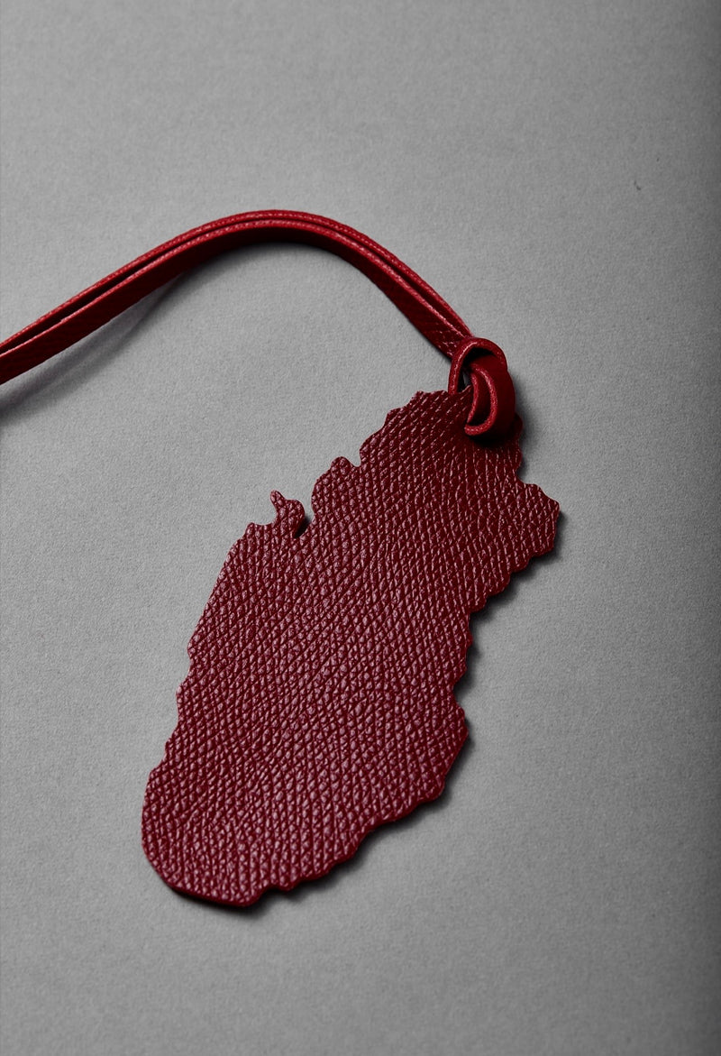 عـلم قـطر — Leather Charms