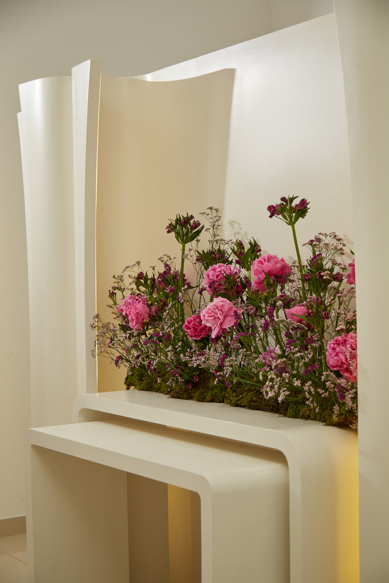 Milcha / Engagement stands